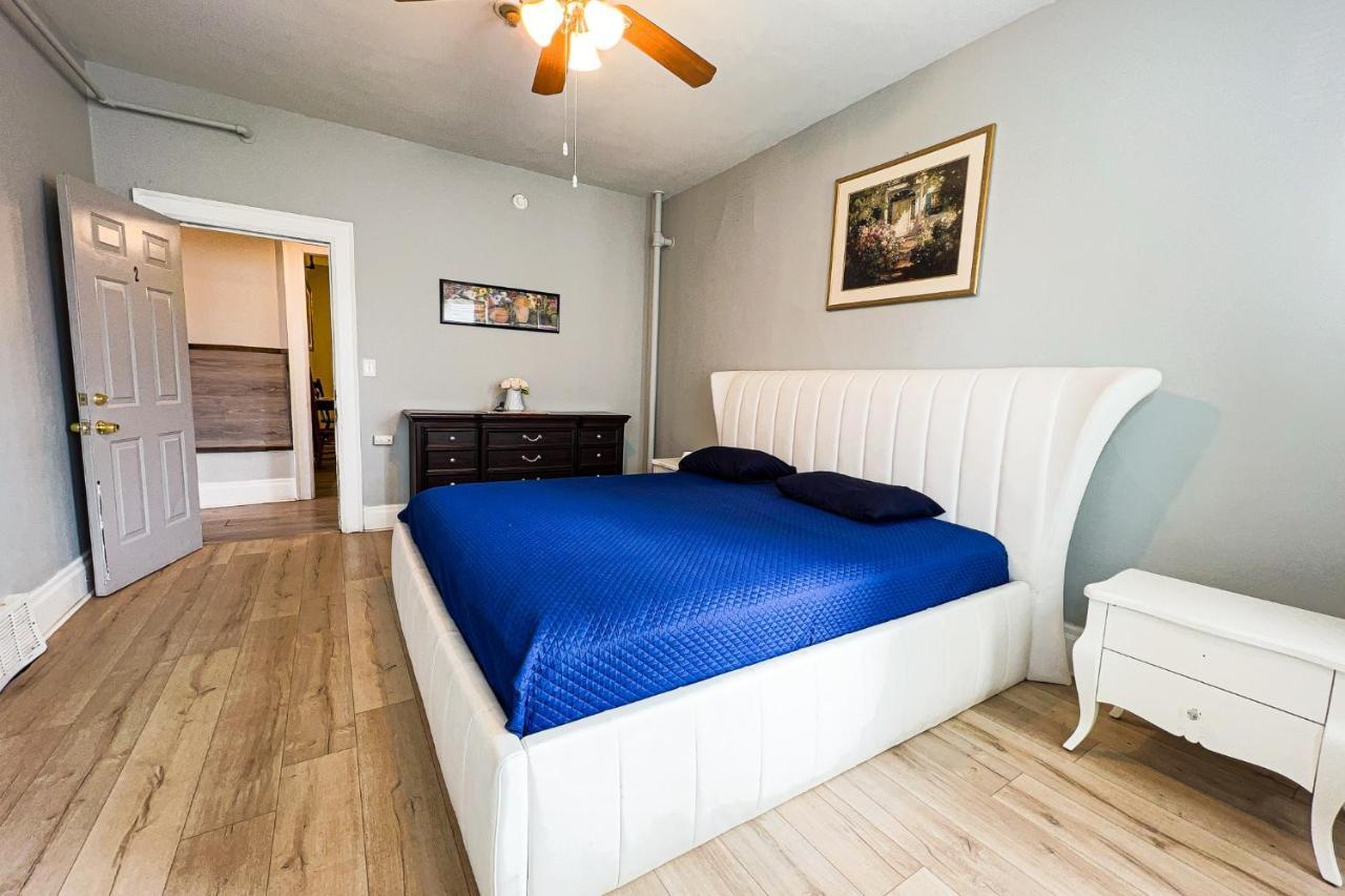 Casa vacanze Unique Large 9br House With 3 Bath Close To The Falls Niagara Falls